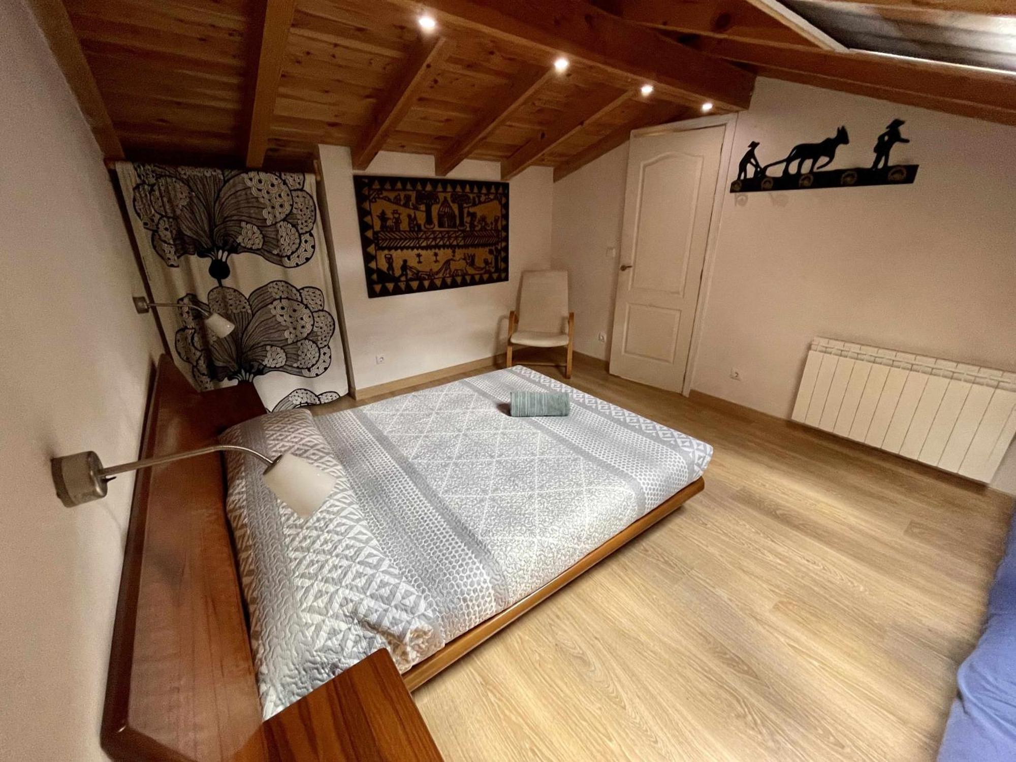 ビエスカス Chalet Del Robleヴィラ エクステリア 写真